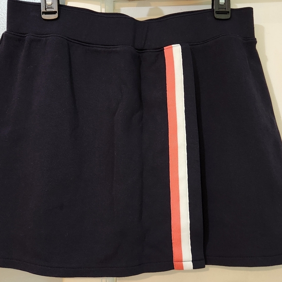 Women's Talbots Navy Skort, Size L - Picture 4 of 9